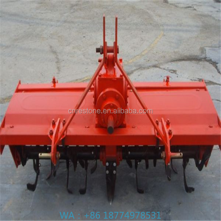 Farming Year - n Grubber mit 15 PS, 20